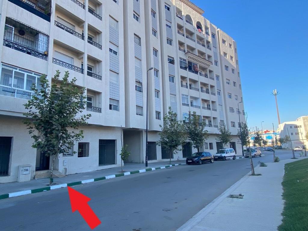 Appart Neuf Lumineux Climatise 1Ere Etage Tangier Exterior photo